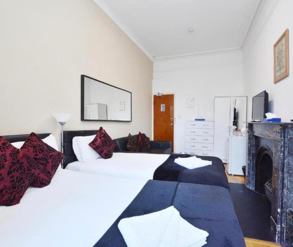 Cavali Hotel Лондон Екстериор снимка
