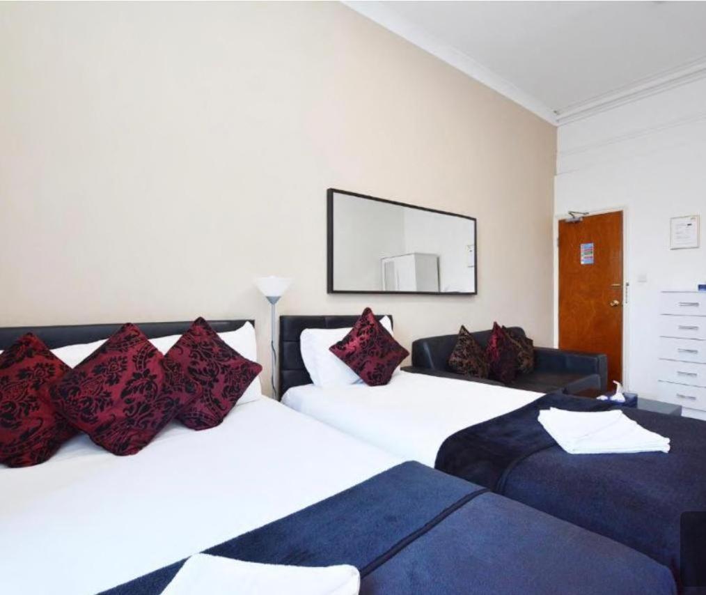 Cavali Hotel Лондон Екстериор снимка